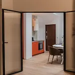 Apartment Zlota 7 *