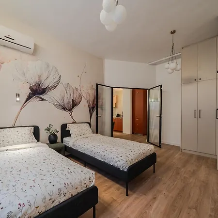 Zlota 7 * Varşova