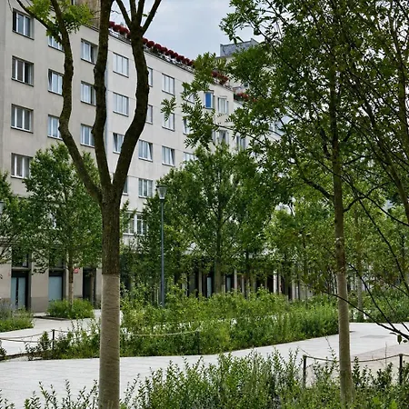 Zlota 7 *